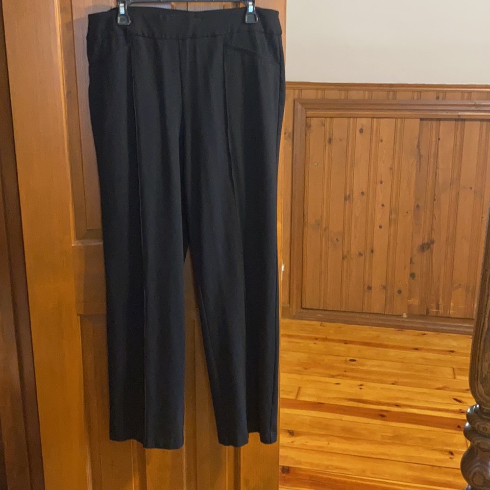 Women’s yoga pants.